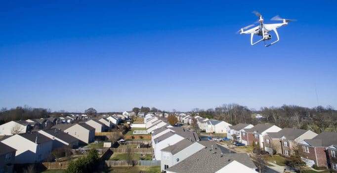 Diagnostic de toiture par drone dans l'Essonne