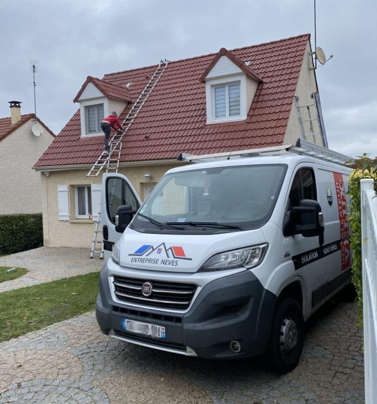 Nettoyage et démoussage de toiture dans l’Essonne